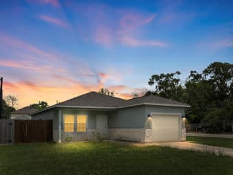 2921 4th Street, Bay City, TX, 77414