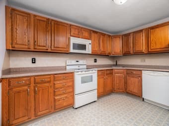 c/921 Ridgefield Cir, Clinton, MA, 01510