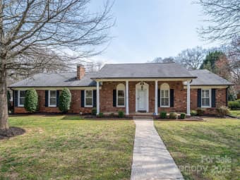 104 North Hawthorne Street, Mount Holly, NC, 28120