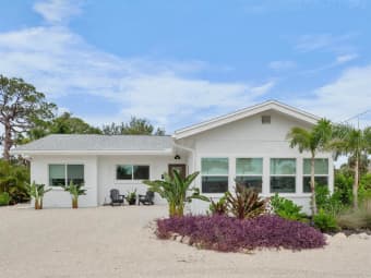 404 Bayshore Rd, Laurel, FL, 34275