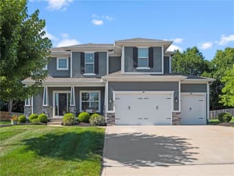 316 SE Hackamore Dr, Lee's Summit, MO, 64082