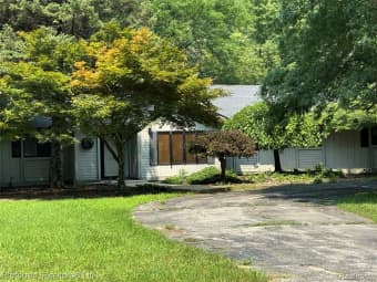 37782 Oakwood Meadows Dr, Westland, MI, 48185
