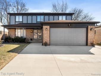 4238 Gloucester Dr, Sterling Heights, MI, 48310