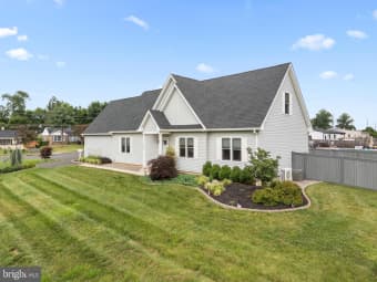 1549 W County Line Rd, Horsham, PA, 19040