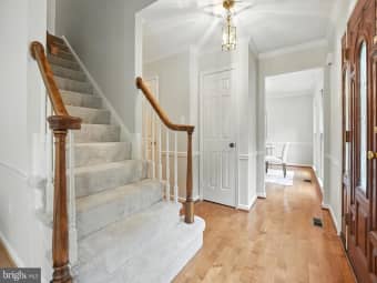 7013 Hundsford Lane, Burke, VA, 22153