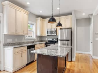 A/483 Central St, Saugus, NY, 10007
