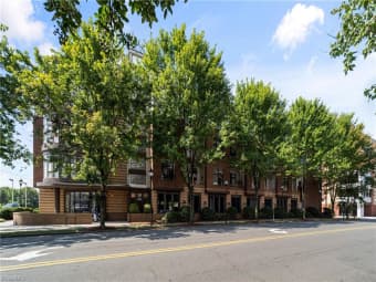 304/810 West 4th Street, Winston-Salem, NC, 27101
