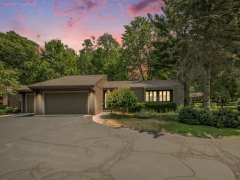 849 Brook Village Court, Holland, MI, 49423