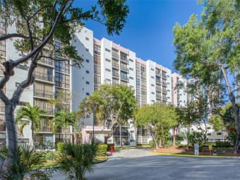 1019/17011 North Bay Road, Sunny Isles Beach, FL, 33160