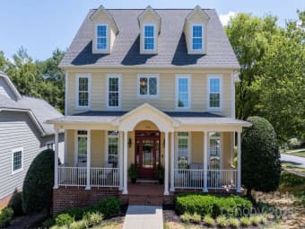 1902 4th St Ct NW, Hickory, NC, 28601
