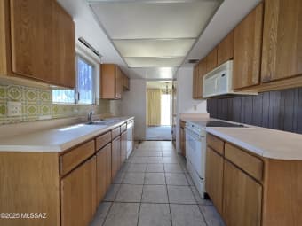 7302 East 33rd Street, Tucson, AZ, 85710