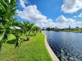 421 Cross Street, North Fort Myers, FL, 33903