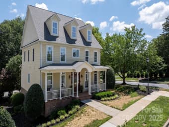 1902 4th St Ct NW, Hickory, NC, 28601