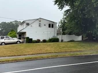 44 Iroquois Avenue, Coram, NY, 11738