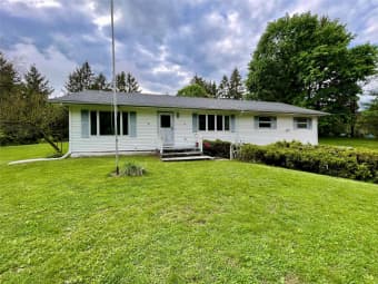 347 Overlook Road, Pleasant Valley, NY, 12569