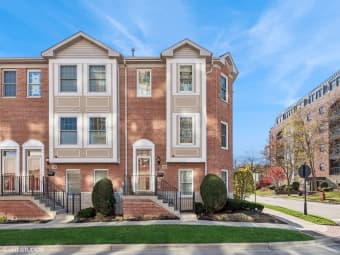 1a/115 E Sigwalt St, Arlington Heights, IL, 60005