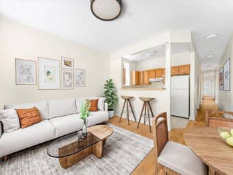 37/2460 Clayton Road, New York, NY, 10004