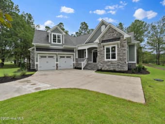 557 Hearthside Dr SE, Bolivia, NC, 28422