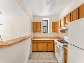 37/2460 Clayton Road, New York, NY, 10004