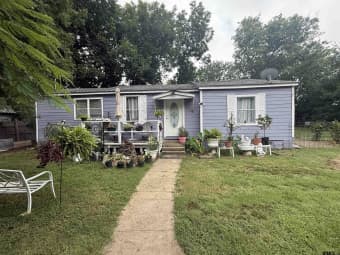 909 West Arizona Street, Mount Pleasant, TX, 75455