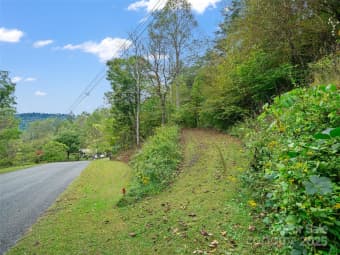  Sweet Creek Rd, Bakersville, NC, 28705