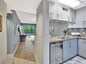 401/1709 Whitehall Dr, Davie, FL, 33324