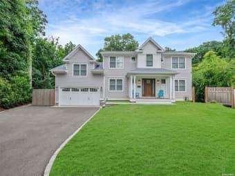 3 Wood Ct, Bayville, NY, 11709