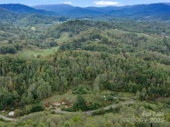  Sweet Creek Rd, Bakersville, NC, 28705