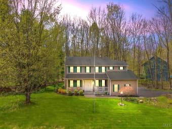 2405 Sourwood Dr, Phoenix, NY, 13135