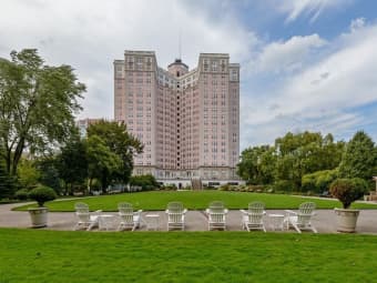 309/5555 North Sheridan Road, Chicago, IL, 60640
