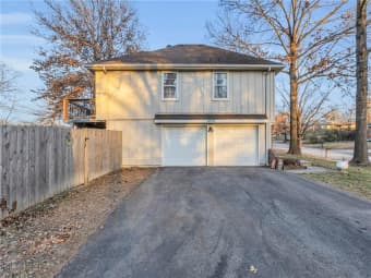 2300 E 110th St, Kansas City, MO, 64131