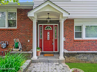 90 Ryders Lane, Middlesex County, NJ, 08816
