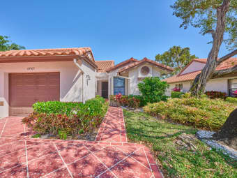 6467 Royal Manor Circle