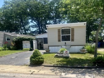 14 Tuyahov Boulevard, Toms River, NJ, 08755