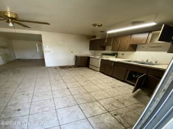 4032 South Desert Spring Drive, Tucson, AZ, 85730