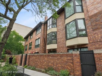 G/1170 West Farwell Avenue, Chicago, IL, 60626