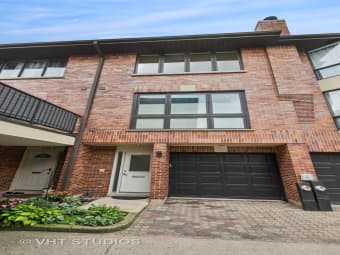 G/1170 West Farwell Avenue, Chicago, IL, 60626