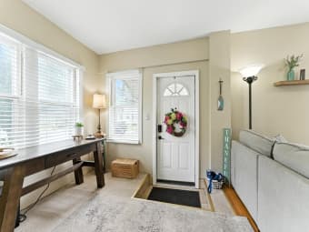 40 Field Street, West Springfield Town, MA, 01089