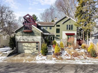 312 South River Lane, Geneva, IL, 60134