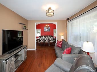 310 Fir Grove Rd, Ronkonkoma, NY, 11779