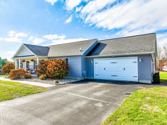 5 Line Drive, Troy, NY, 12180