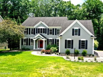 23 West Sky Lane, Clifton Park, NY, 12065