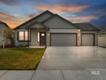 2122 Cinquefoil Street