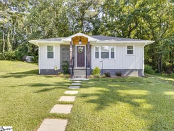 19 North Acres Drive, Wade Hampton, SC, 29609
