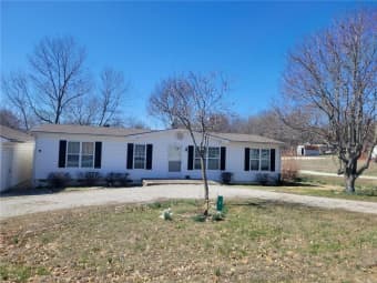 1 Deepwoods Court, Linn Valley, KS, 66040