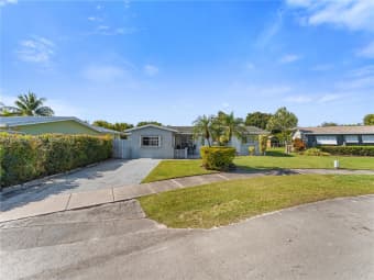 8100 Southwest 95th Court, Sunset, FL, 33173