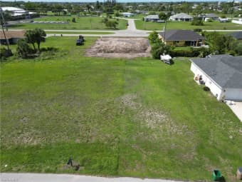 2022 Northeast 24th Terrace, Cape Coral, FL, 33909