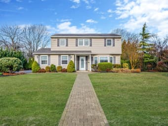 242 Paulanna Ave, Bayport, NY, 11705