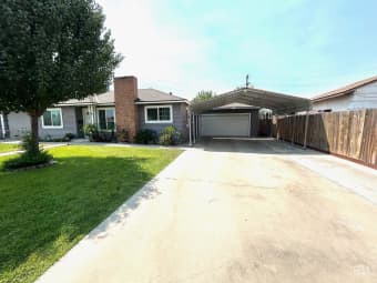 2207 Ellen Way, Bakersfield, CA, 93304