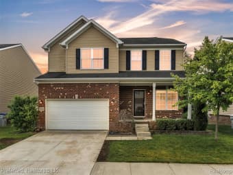 59623 Twin Pines Drive, Oakland County, MI, 48165
